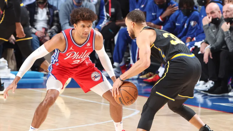 Stephen Curry (Golden State Warriors), Matisse Thybulle (Philadelphia 76ers)