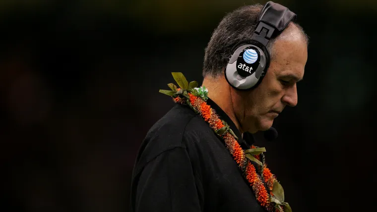 June Jones-Hawaii reunion stalls after sides rip each other over negotiations image