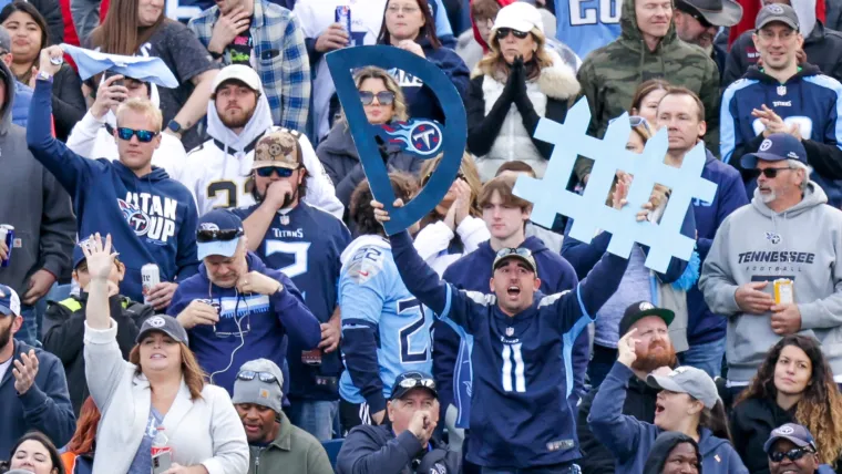 Titans-fans-012022