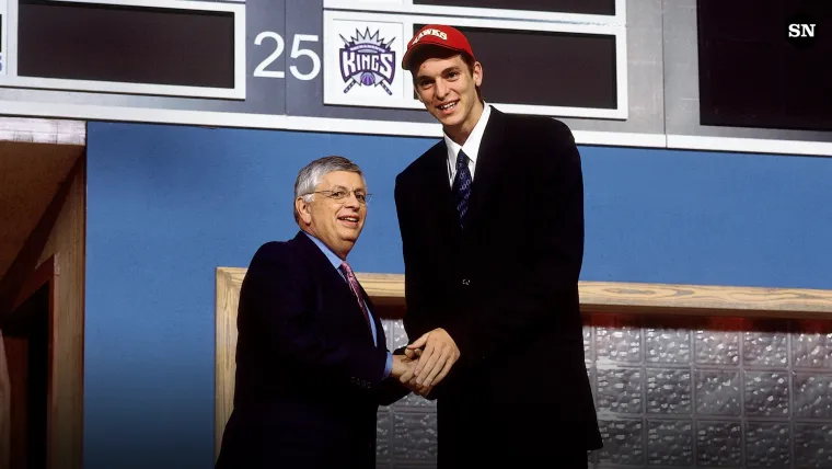 pau-gasol-david-stern-draft-nba-2001