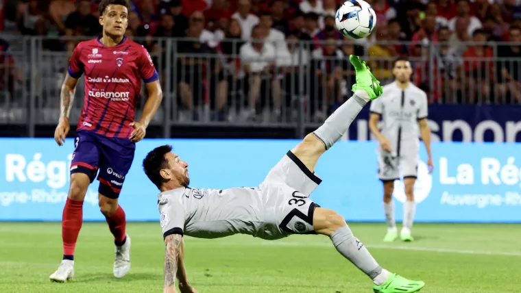 Lionel Messi scored a bicycle goal against Clermont Foot in a 5-0 Ligue 1 win