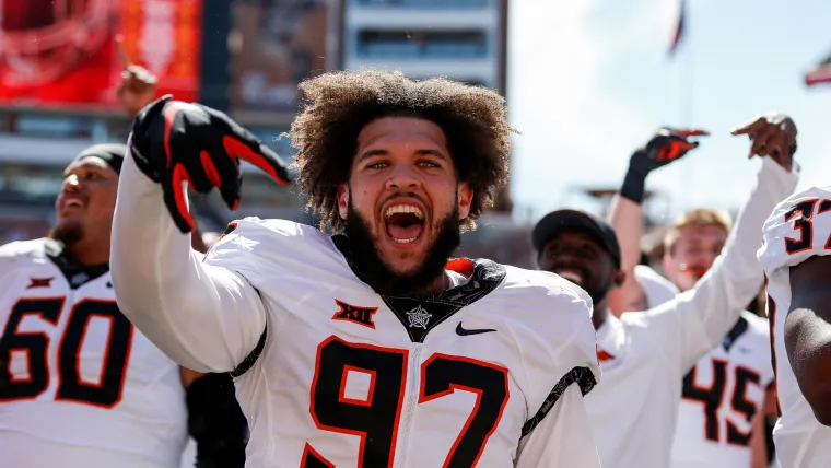 Horns down-080922-GETTY-FTR