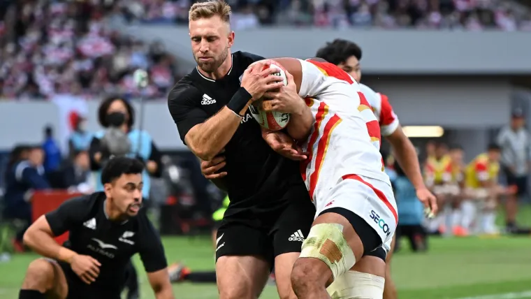 Braydon Ennor of New Zealand in action against Japan