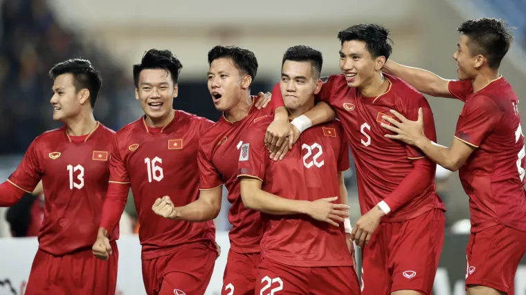 Tien Linh celebration Vietnam Malaysia aff 122822