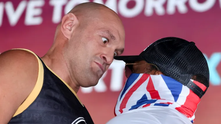 Tyson Fury v Derek Chisora