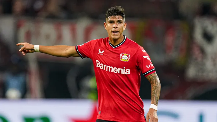 Piero Hincapie Bayer 04 Leverkusen 101222