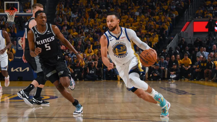 Stephen Curry and De'Aaron Fox