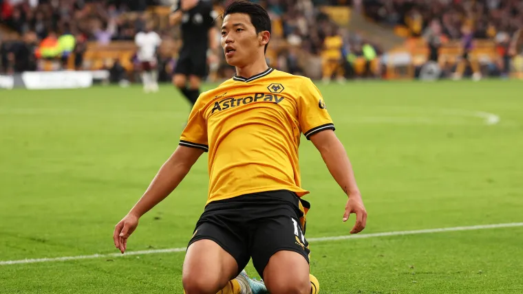Hwang hee chan wolves 100923