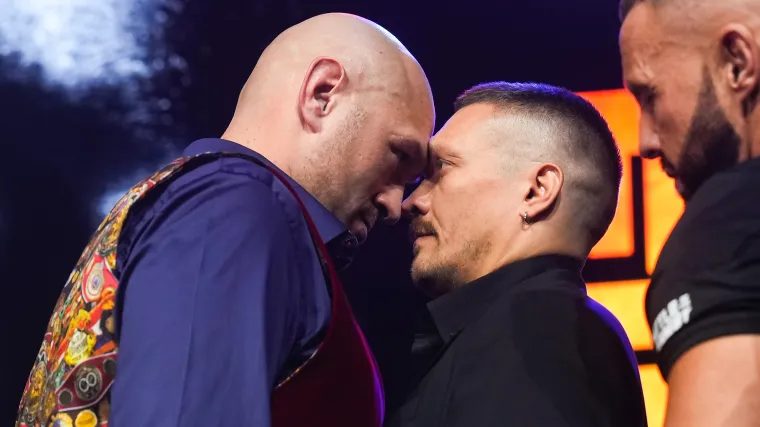 Tyson Fury and Oleksandr Usyk staredown