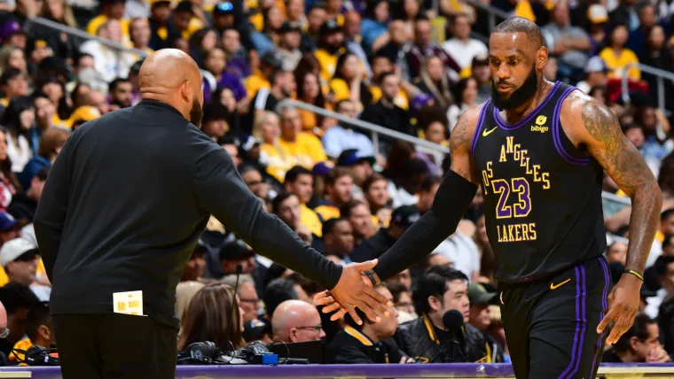 LeBron James Darvin Ham Lakers