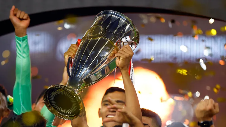 Concacaf Champions Cup trophy Concachampions trofeo