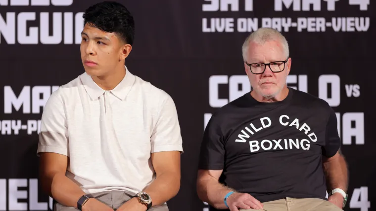 Jaime Munguia Freddie Roach