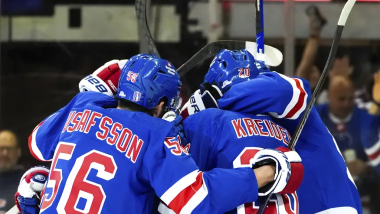 Hurricanes vs. Rangers Game 2 odds, prediction, best sportsbook bonuses for NHL Playoffs