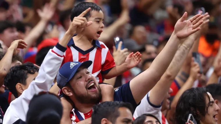 Chivas Guadalajara fans