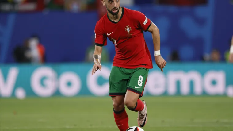 Portugal midfielder Bruno Fernandes dribbles forward during a Euro 2024 match against Czechia