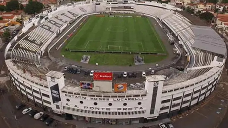  Estádio Moisés Lucarelli, em Campinas