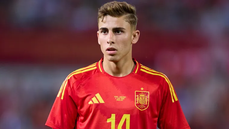 Fermin Lopez in action for Spain