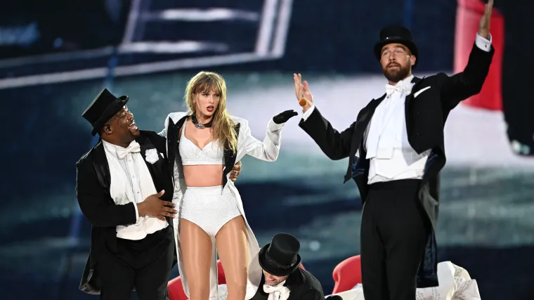 Taylor Swift Travis Kelce