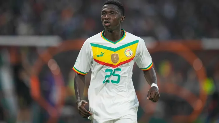 Lamine Camara in action for Senegal