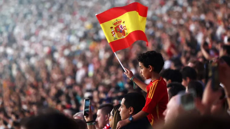 Spanish kid fan España niño aficionado