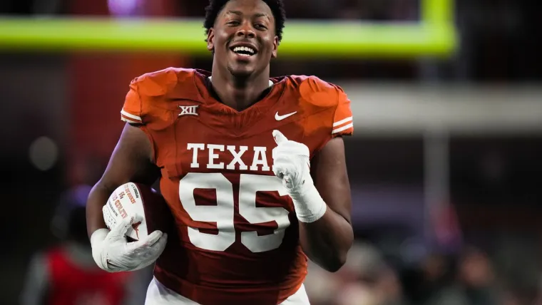 Texas Longhorns defensive end Alfred Collins