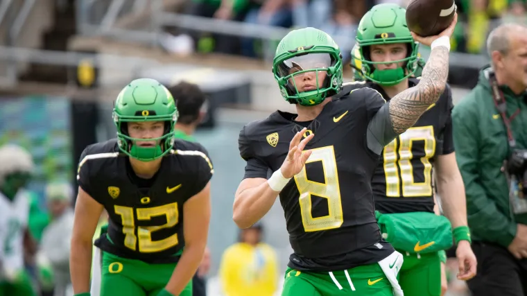 Oregon quarterback Dillon Gabriel