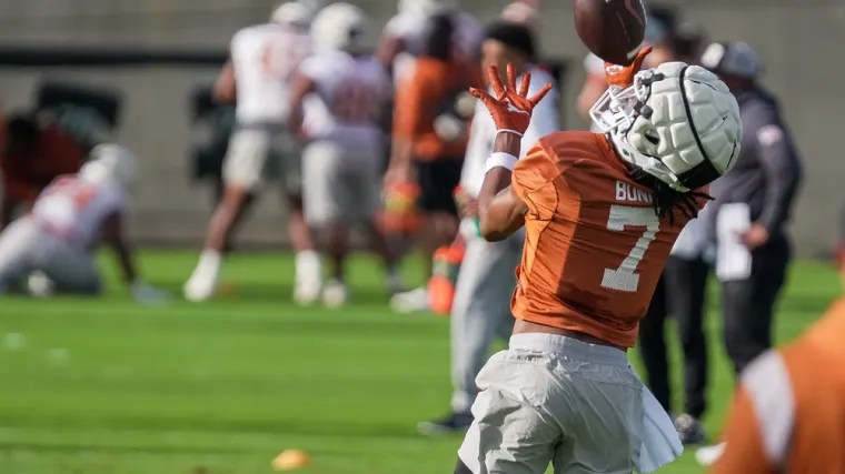 Texas wide receiver Isaiah Bond in practice