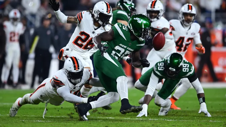 Israel Abanikanda fumbles vs. Browns