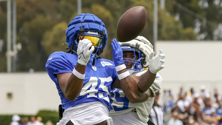 TE Neal Johnson practices