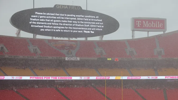 Arrowhead Stadium rain delay