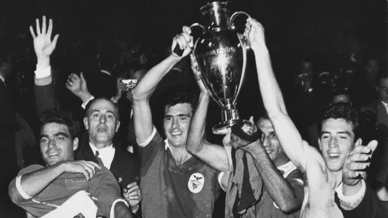 Benfica comemorando o título da Champions League de 1960/61