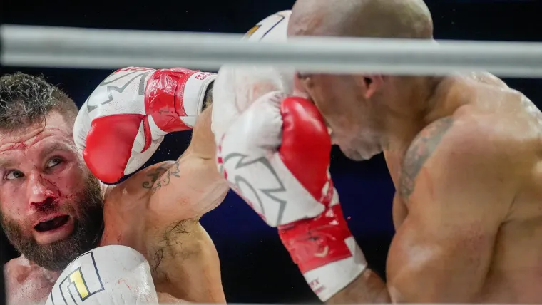 Jose Aldo and Jeremy Stephens, left, compete in Jorge Masvidal's Gamebred Boxing 147 pound weight class boxing match Saturday, April 1, 2023, at Fiserv Forum in Milwaukee. Mjs 04012023 Boxing Ec563939 2