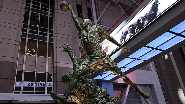 Michael Jordan Statue