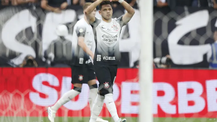 Romero marcou o gol da vitória do Corinthians, por 2 a 1, em cima do Flamengo