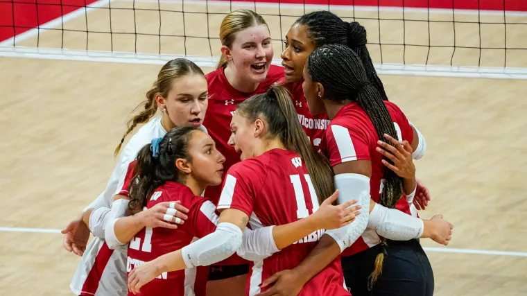 Wisconsin volleyball 102324