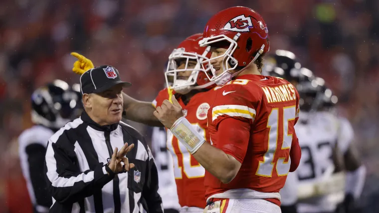 Patrick Mahomes, Referee