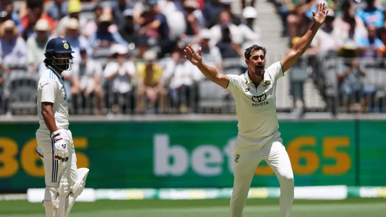 Mitchell Starc & KL Rahul Perth Test