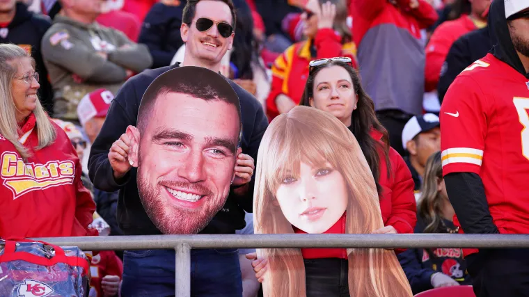 Travis Kelce, Taylor Swift