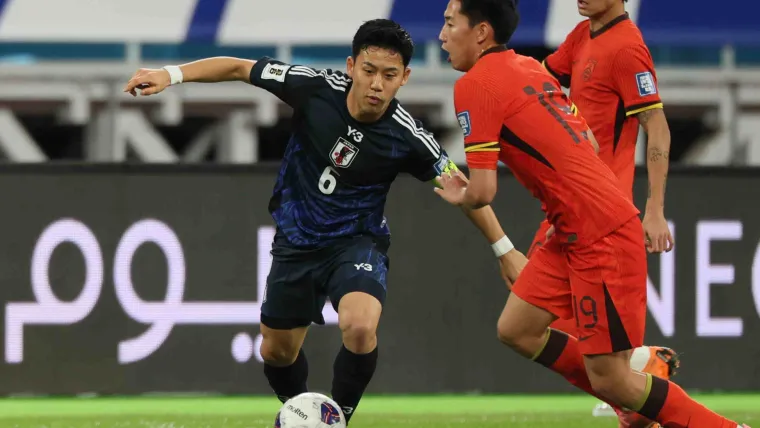 Wataru Endo Soccer Japan vs China 111924 遠藤航 サッカー日本代表 Jiji