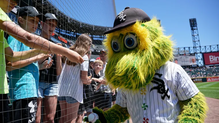 Chicago White Sox mascot Southpaw