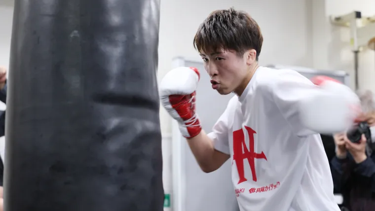 Naoya Inoue hitting a sandbag 12042024