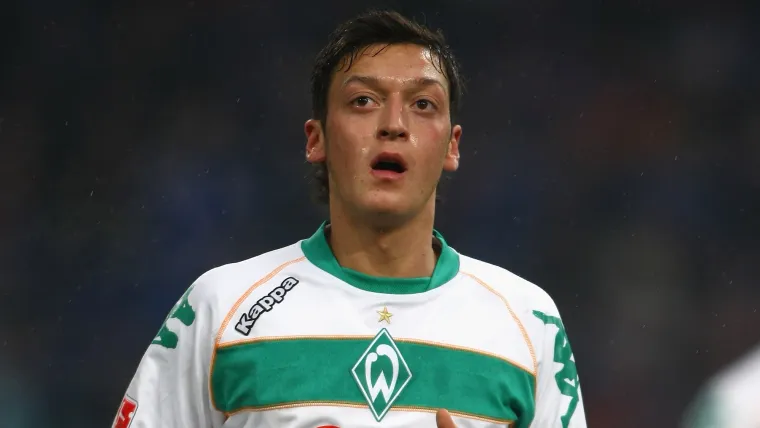 Mesiut Ozil Werder Bremen 03192025