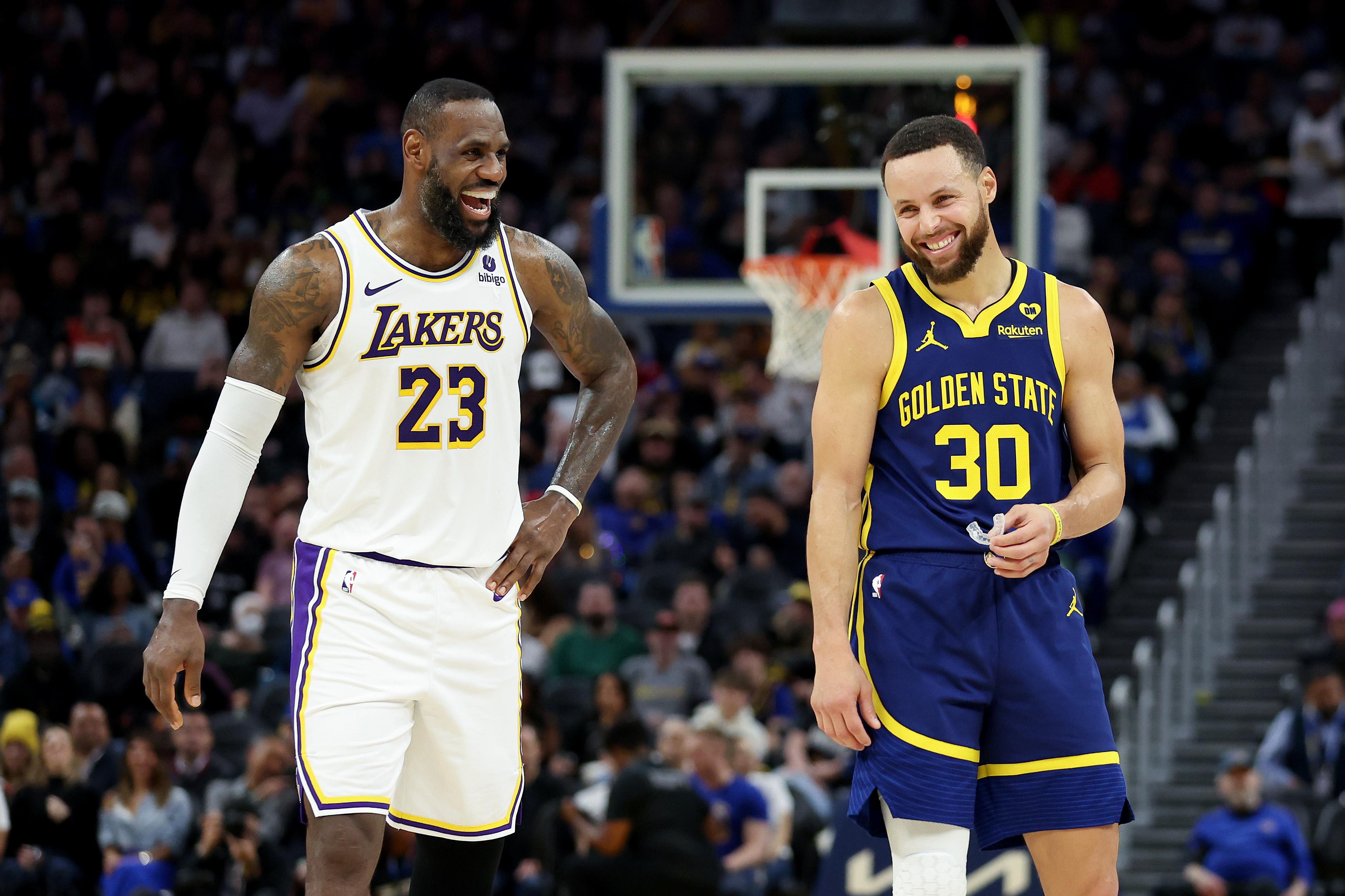 Lakers vs. Warriors predictions, player props, best bets against the ...